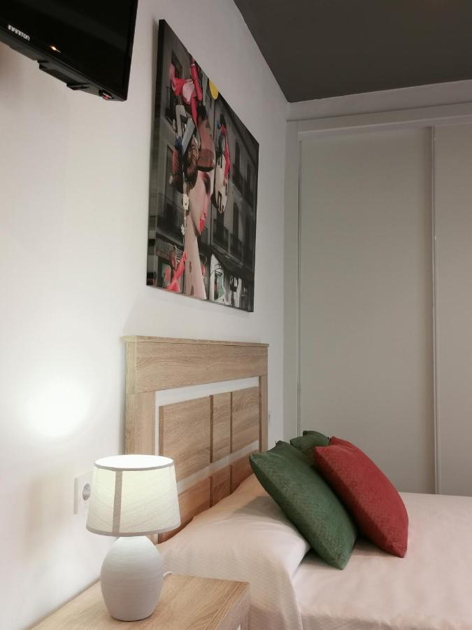 Estudios Placeta Dels Bous - Plaza Constitucion Apartment *