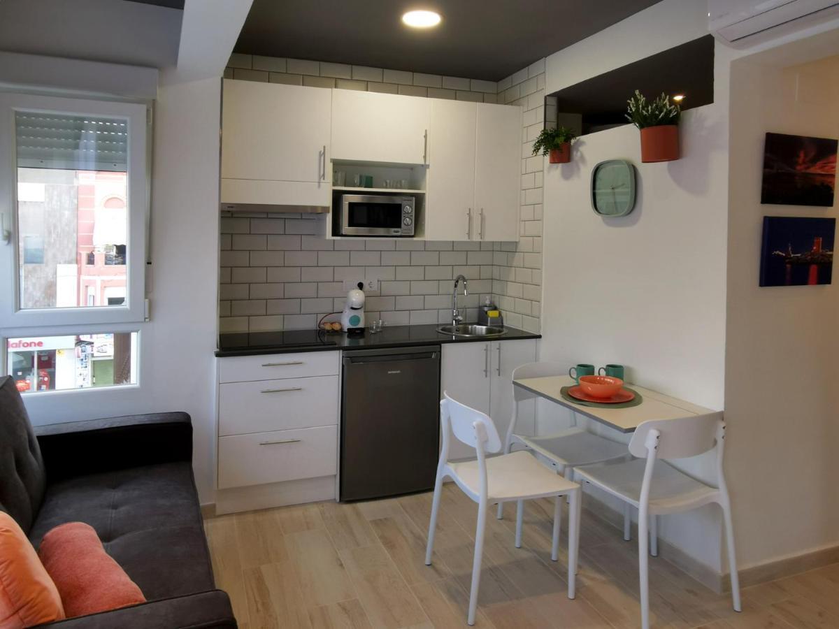 Estudios Placeta Dels Bous - Plaza Constitucion Apartment