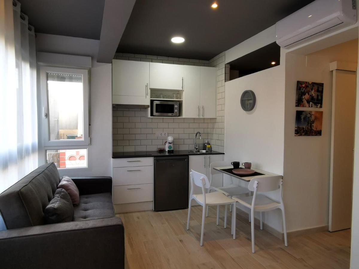 Estudios Placeta Dels Bous - Plaza Constitucion Apartment *